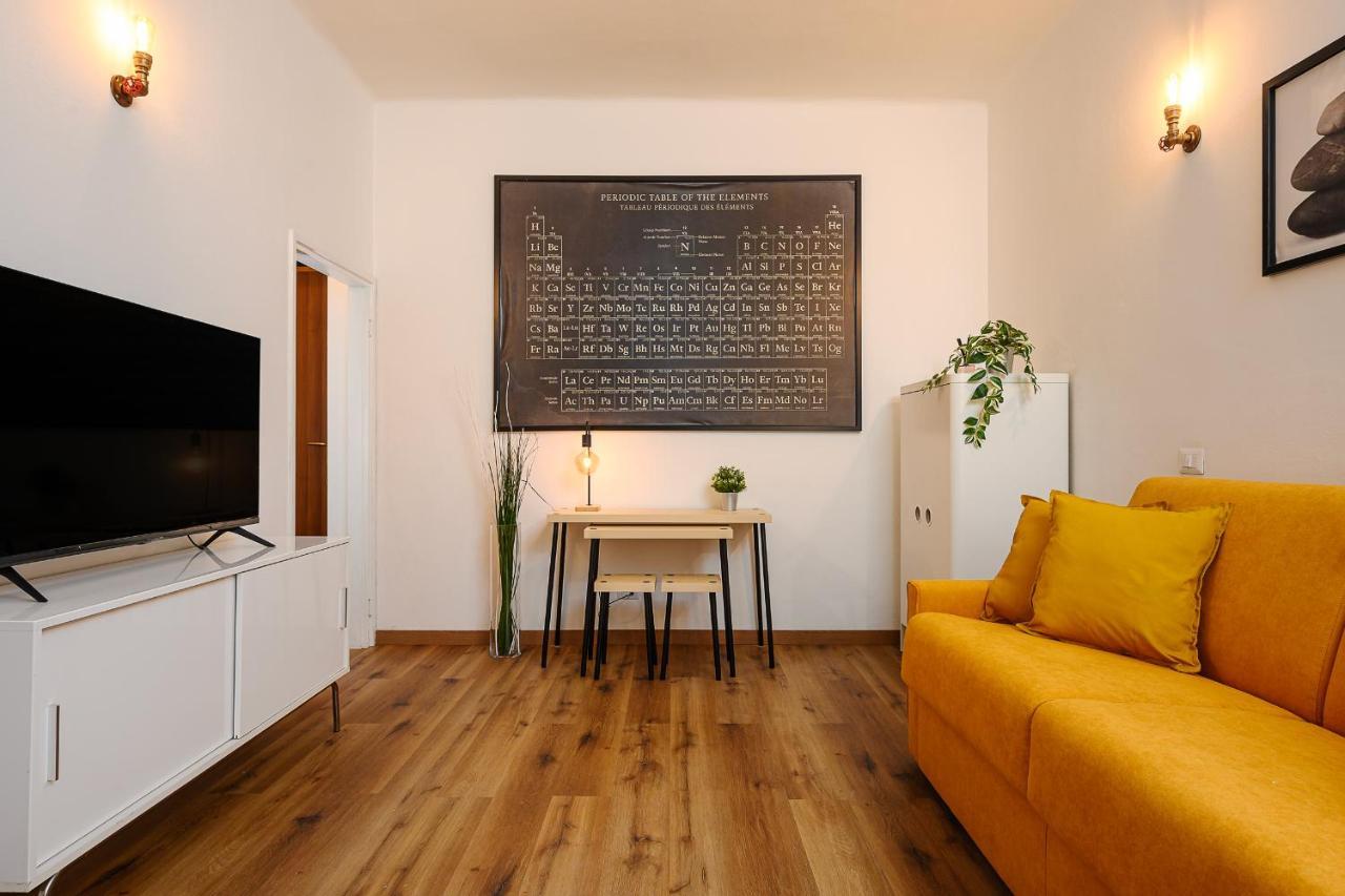 Tito Livio 35 - Monolocale Cool Apartment Milan Bagian luar foto