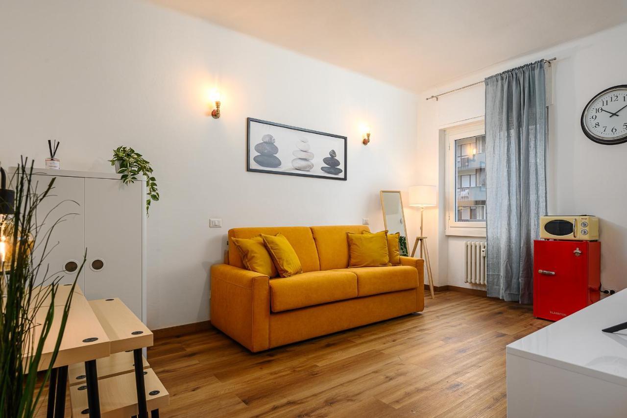 Tito Livio 35 - Monolocale Cool Apartment Milan Bagian luar foto